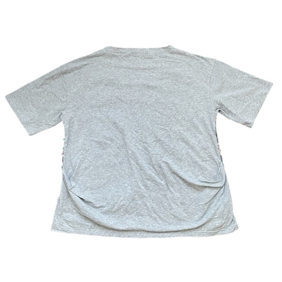 Zampa Japanese Brand Gray TShirt with Floral Embroidered Overlay Size Medium - Picture 2 of 9